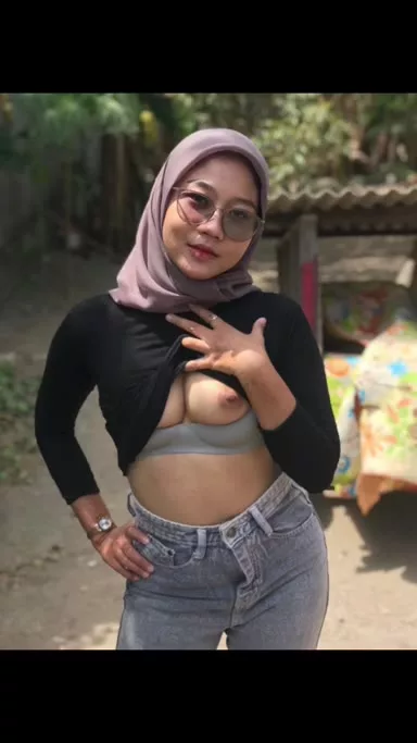 Eksib Dulu Baru Ngewe