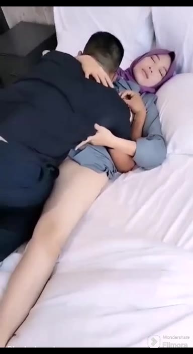 Ukthy Selingkuh Di Kamar Hotel