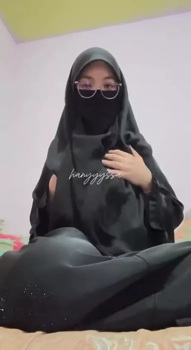Ukthi Bercadar Lagi Sange